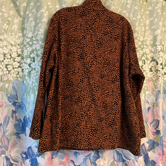 Lands’ End fleece cheetah print full zip fleece 2X - Picture 2 of 4
